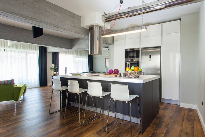 Upper 6 Residence gallery image 5