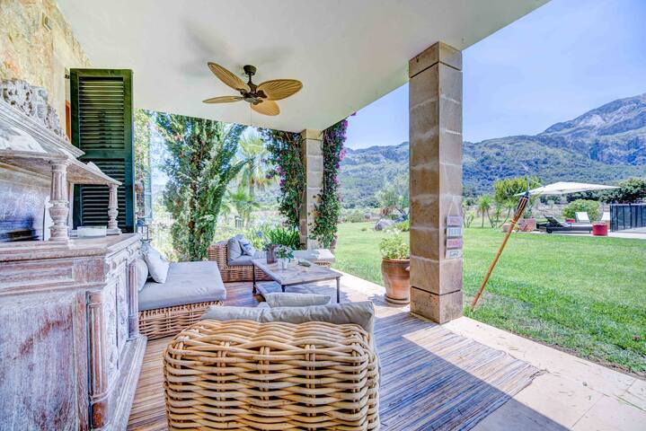 Stunning luxury villa in Pollensa gallery image 3