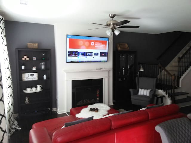 Relaxing Beautiful Townhouse in Decatur