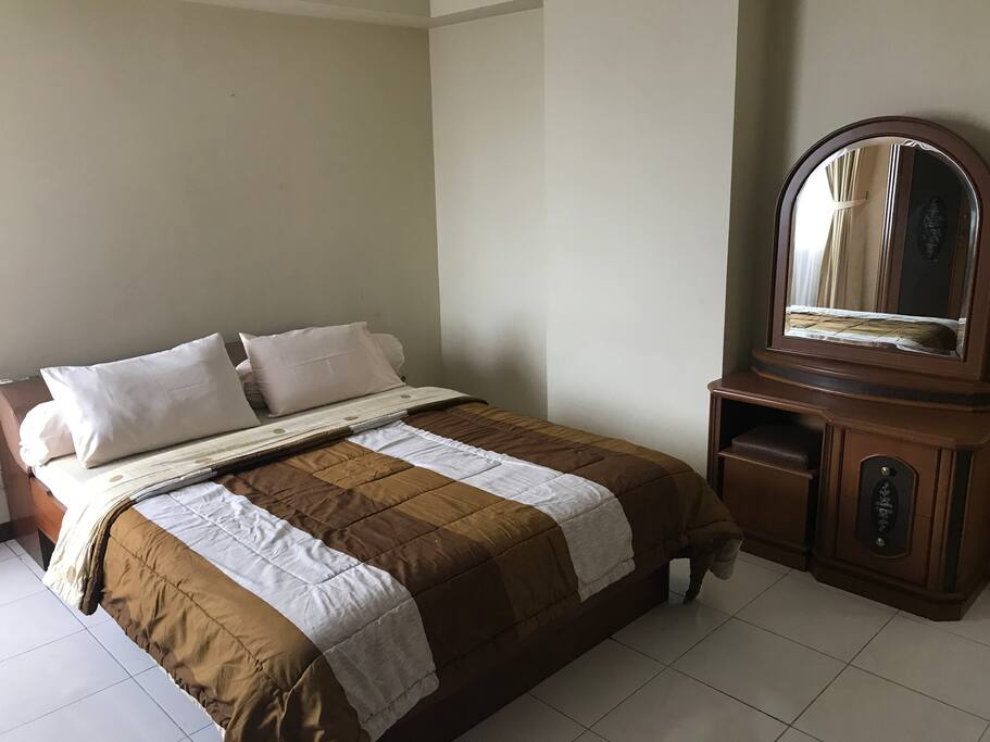 Master Bed Room