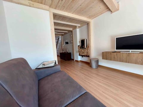 Top Airbnb: Adele Open Space Loft - Tirano Historic Center in Tirano
