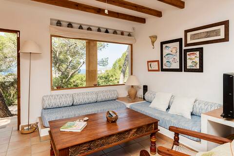 Country House with Sea View