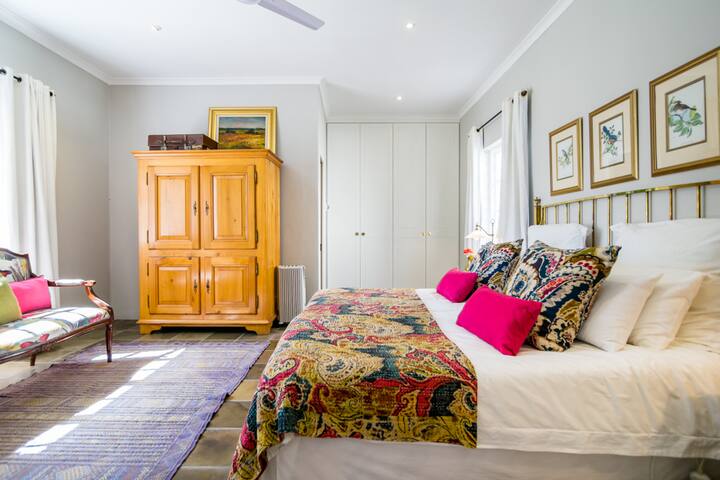 Cape Character Home gallery image 5