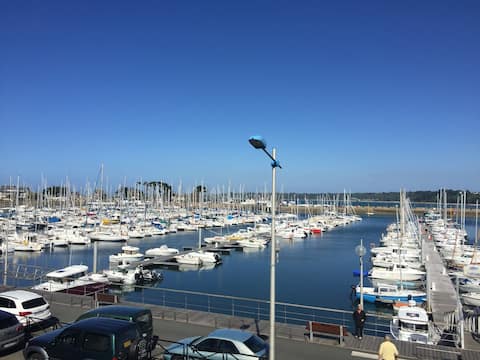 Top Airbnb: harbor-view apartment in Perros Guirec