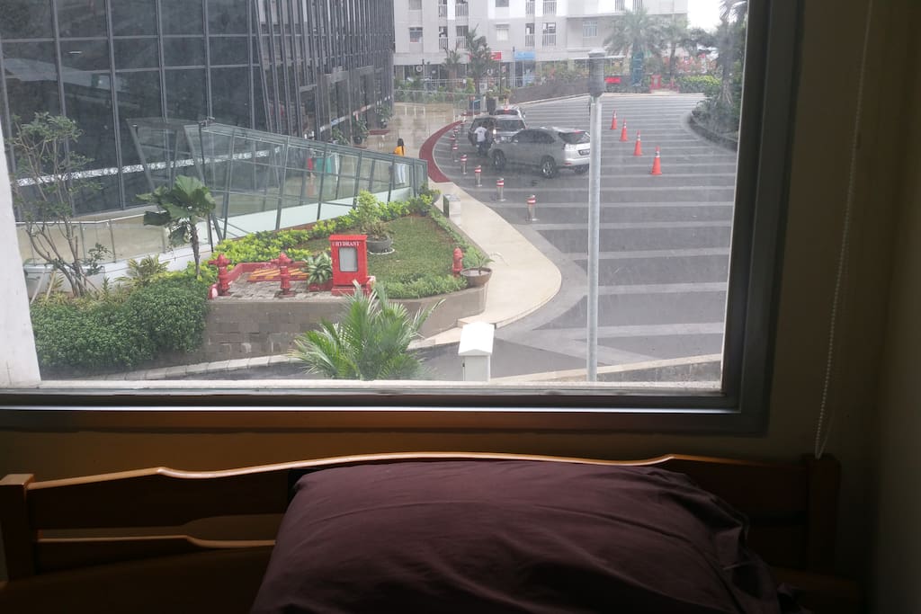 Single bed with lobby mall view - bedroom 3