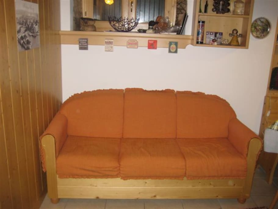 Divano letto in salotto