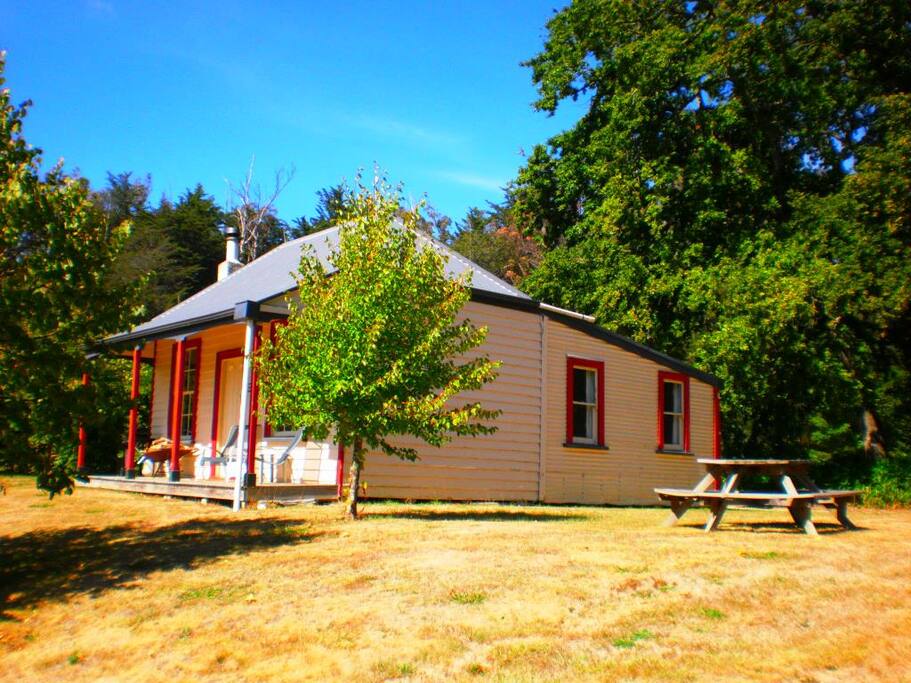 India House, side view