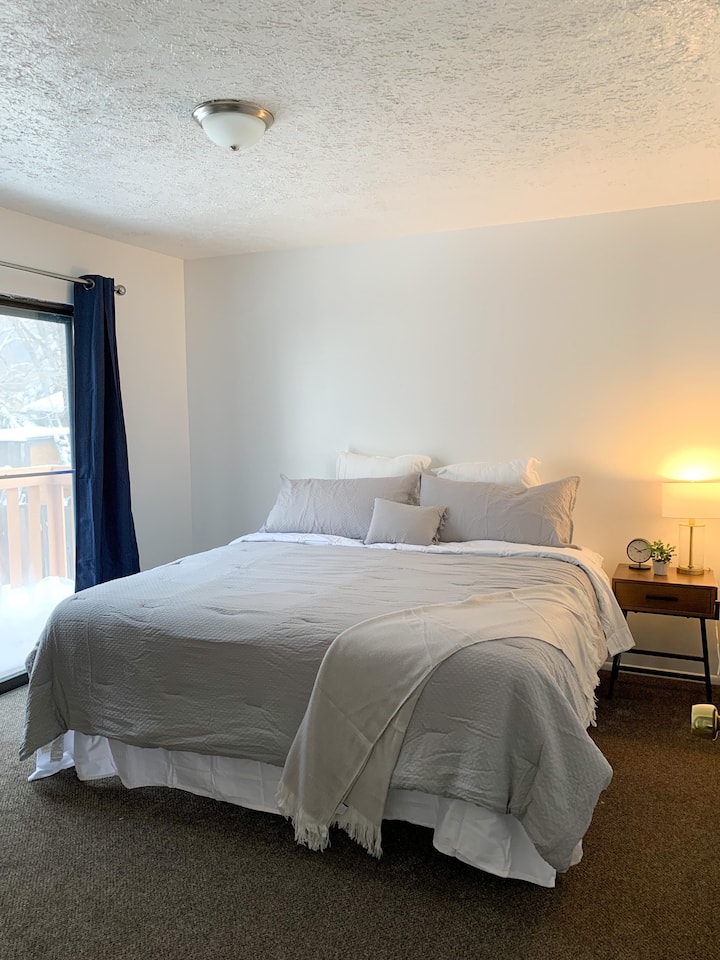 Cozy Duplex in the Heart of Salt Lake Valley Houses for Rent in