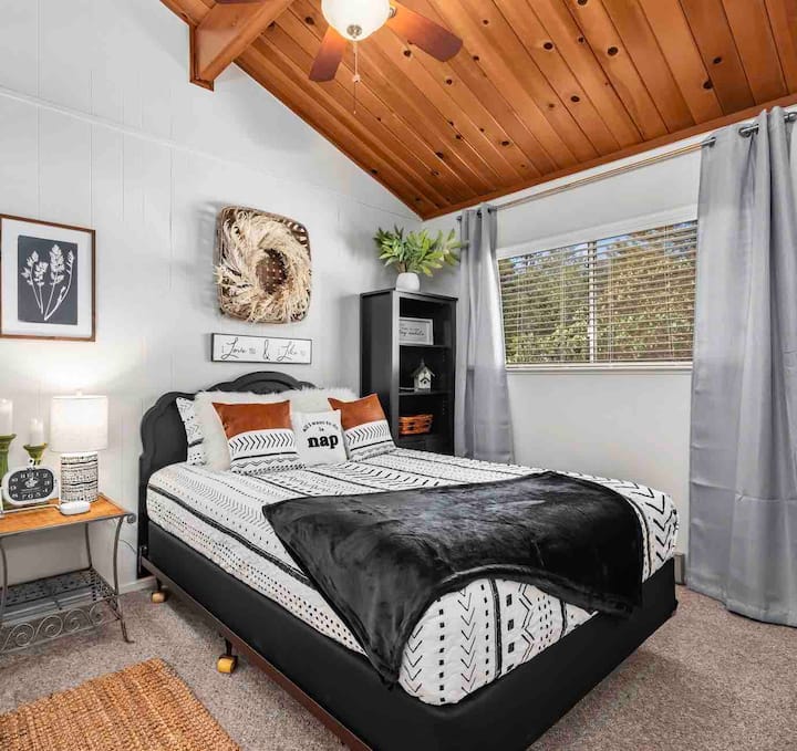 Queen bed