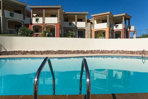 Apartment in residence with pool. Fantastic.