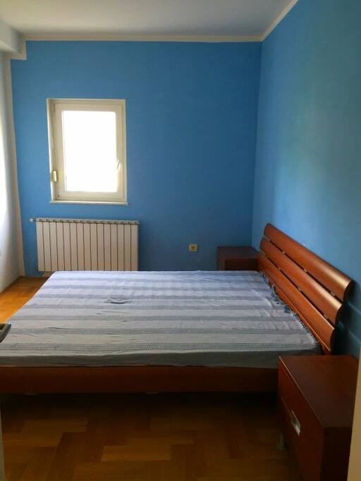 Spavaća soba/ Bedroom I.