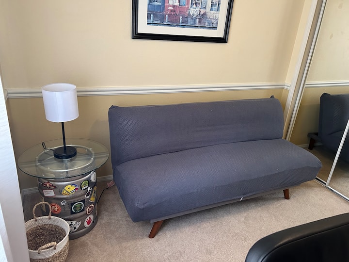 Camera da letto n.2 con futon