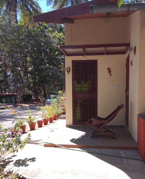 Entrance area and plantation