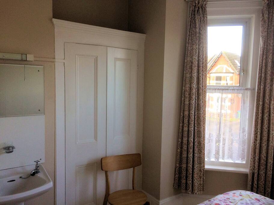Room 7