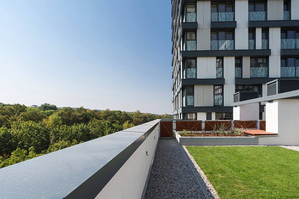You have access to 5 beautiful terasses in the building to relax, read a book or enjoy a sunny day