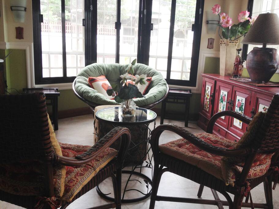 Cozy ambiance of "Pagtiripon" Grove lobby