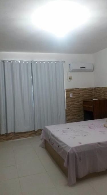 Quarto com ar e tv