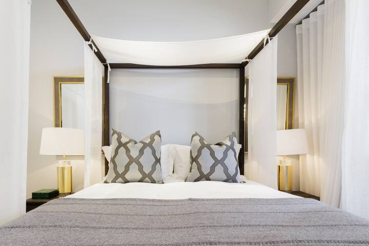 Tranquil Luxury on the Atlantic Seaboard with pool gallery image 5