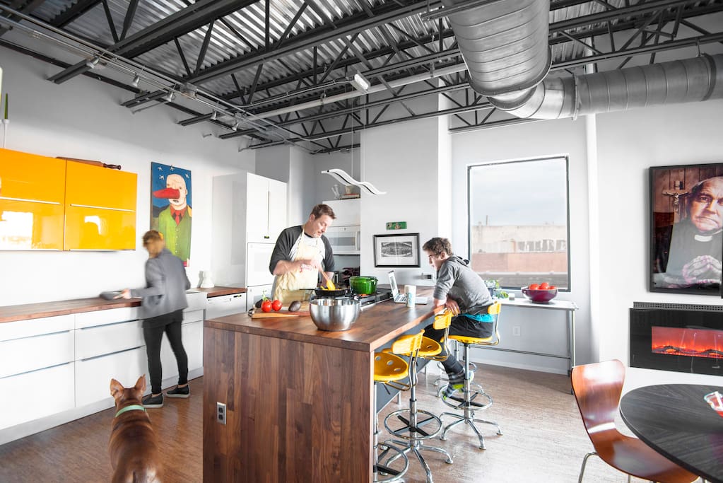 Full, modern kitchen with all amenities.