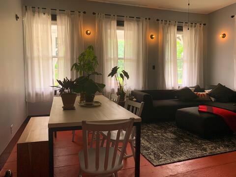 Huge Catskills Apartment (Perfect For Groups!)