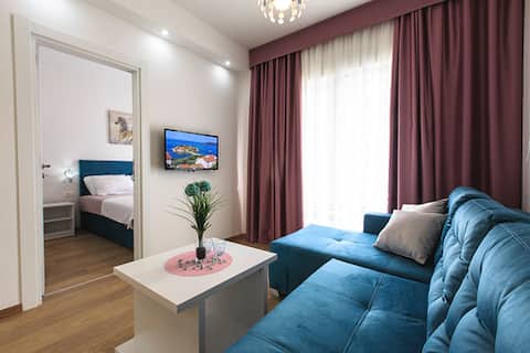 Successful Airbnb property: Sunny 1bdr ap. with terrace close to the beach5 in Staro Sutomore
