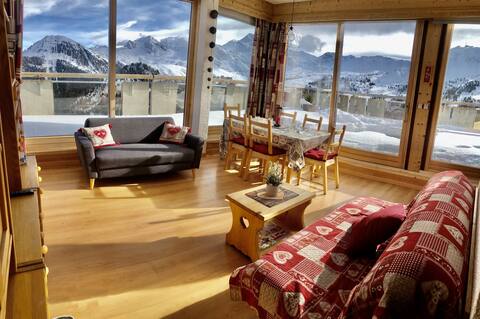 3 Bdr Amazing Panoramique view facing Mont Blanc