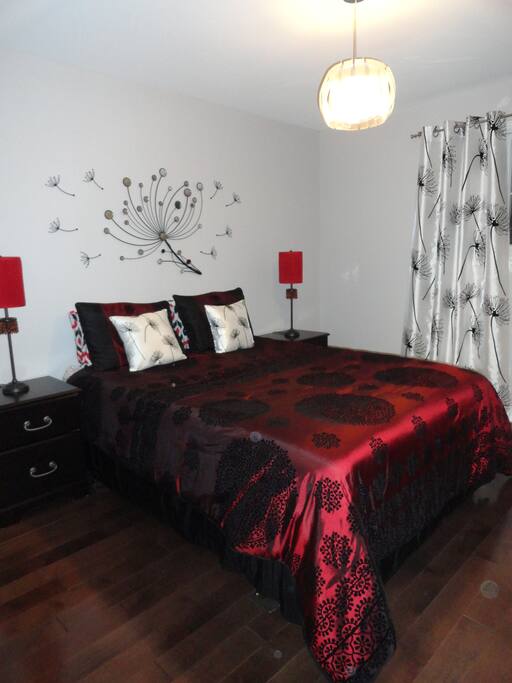 Queen bed