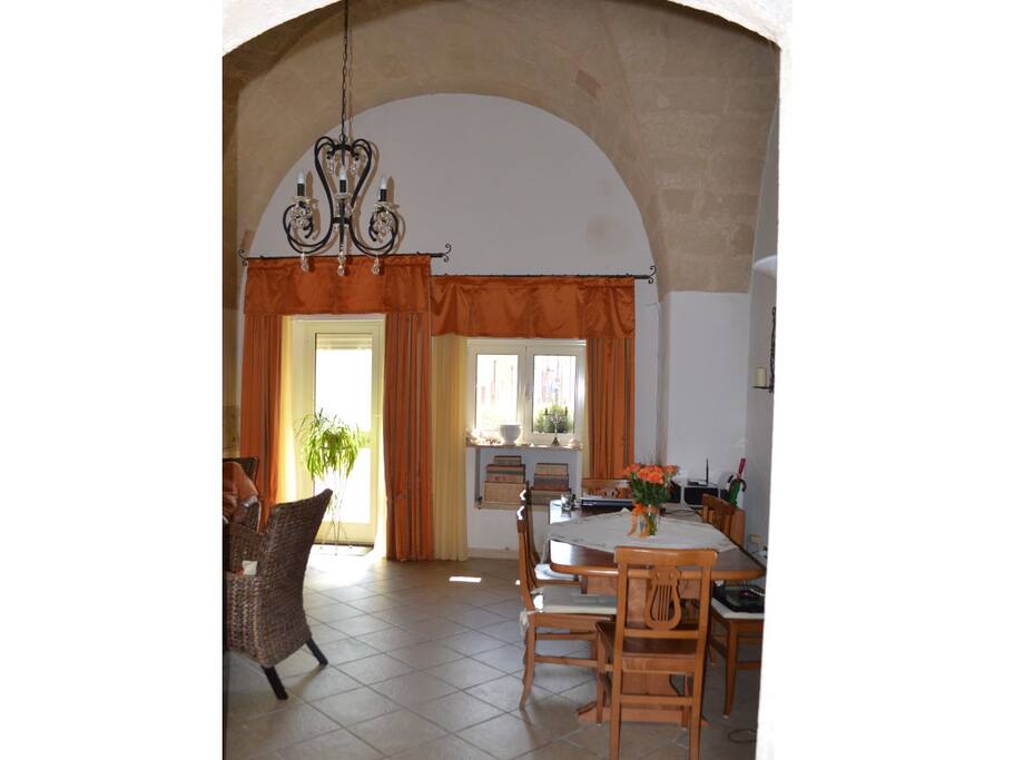 Wohnzimmer - Blick zum Eingang