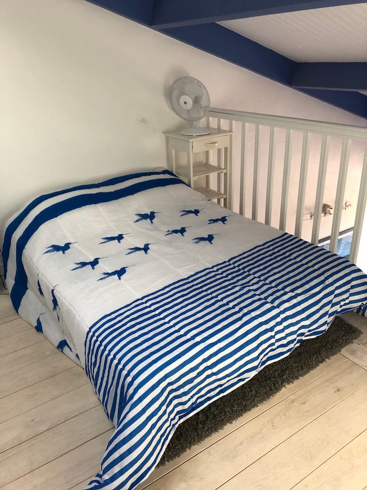 Dormitorio 2 ( mezzanine)