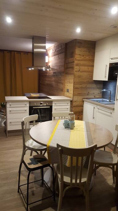 Spacious, well equipped kitchen diner