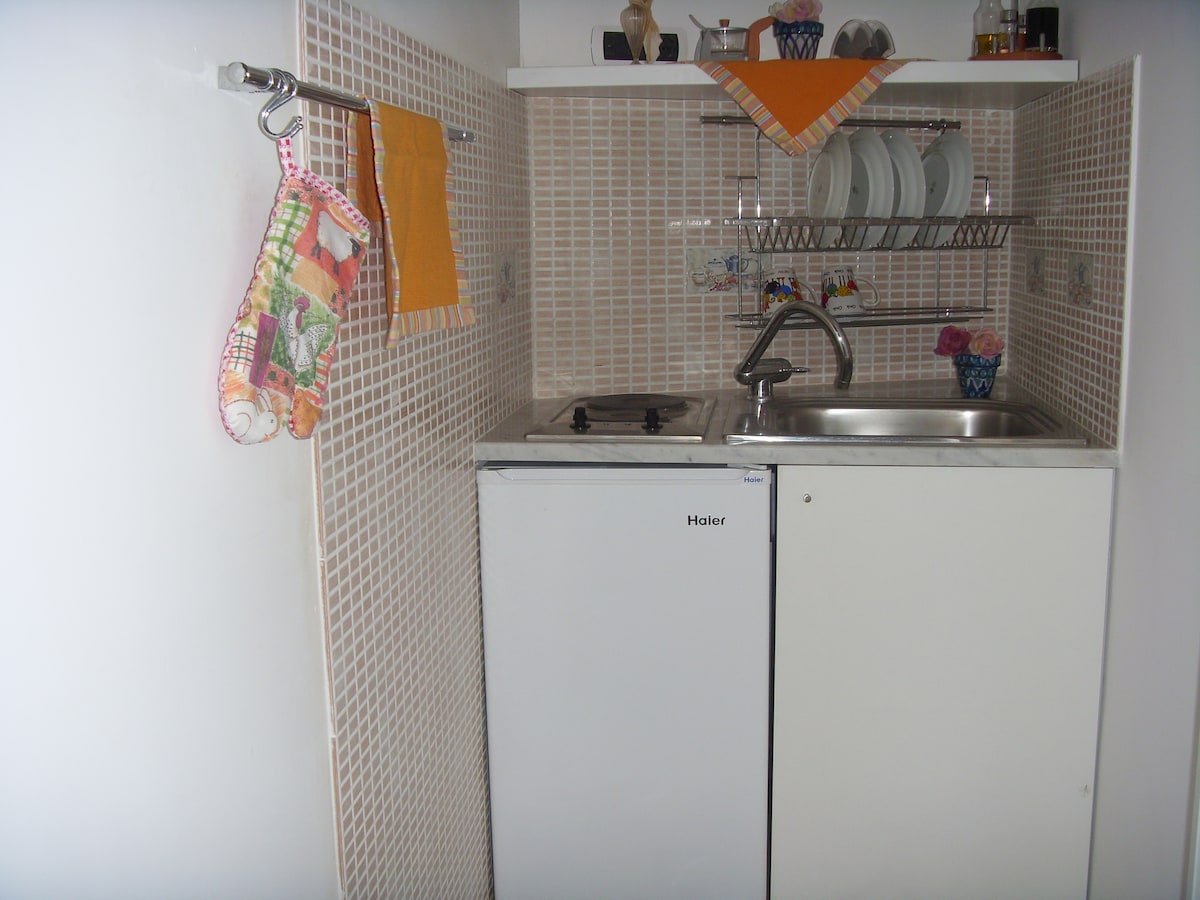 Top Airbnb: Gelsomino for 2 overlooking spectacular sea view in Minori