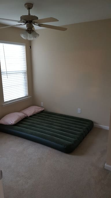 3rd Bedroom, air mattress or pack-n-play if needed