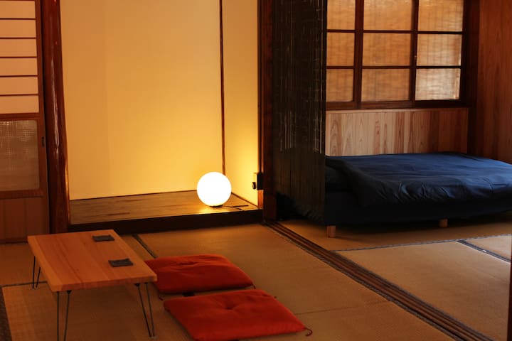 Classic Japanese house by Itoshima beach wt bikes