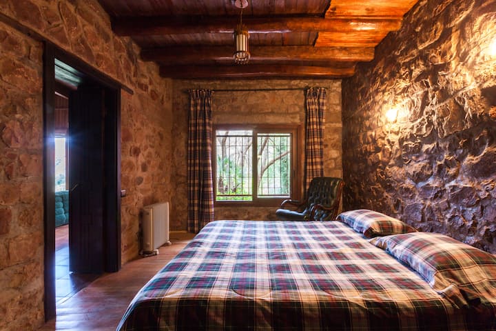 Dvokrevetna soba s KUPAONICOM