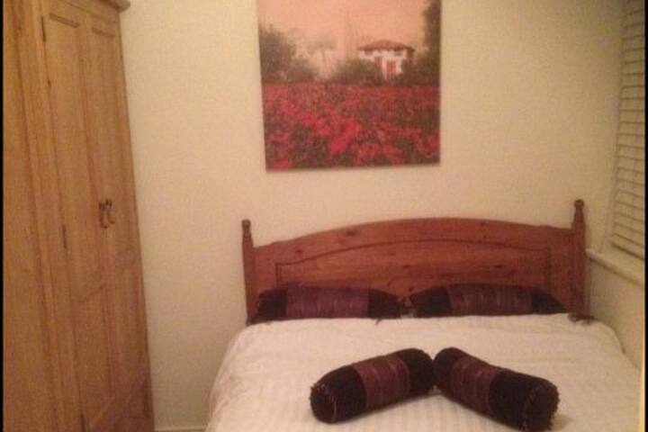 Killarney Town Location. Ring of Kerry. Parking.