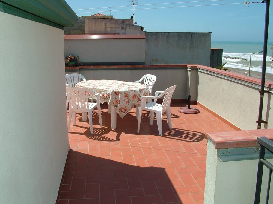 Terrazza con vista (lo spazio è da considerarsi condiviso)