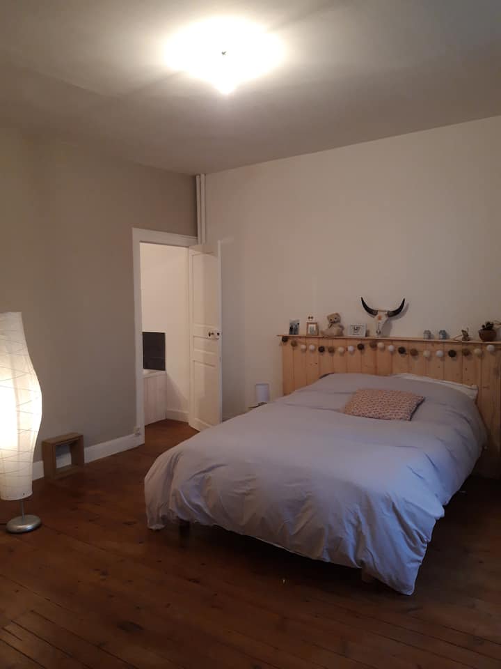 საძინებელი 1