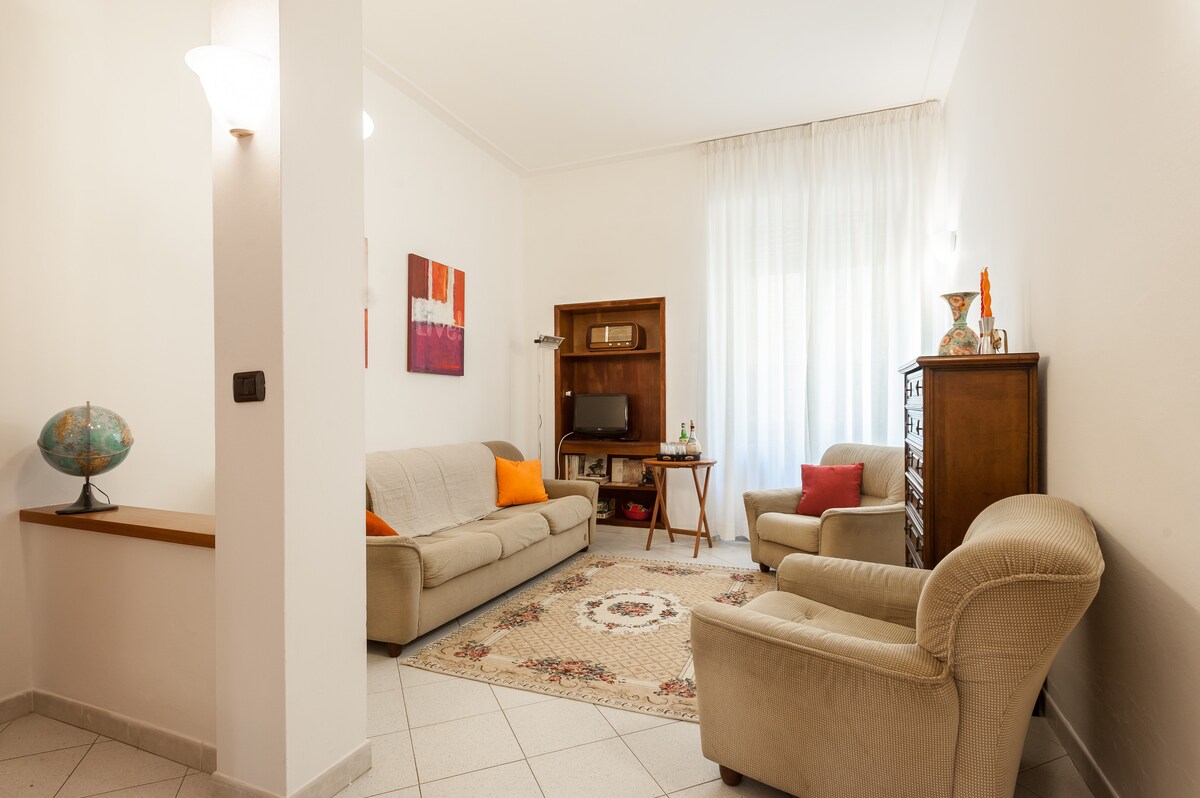 Proprietà Airbnb di successo: Courtyard house in Arezzo centre a Arezzo