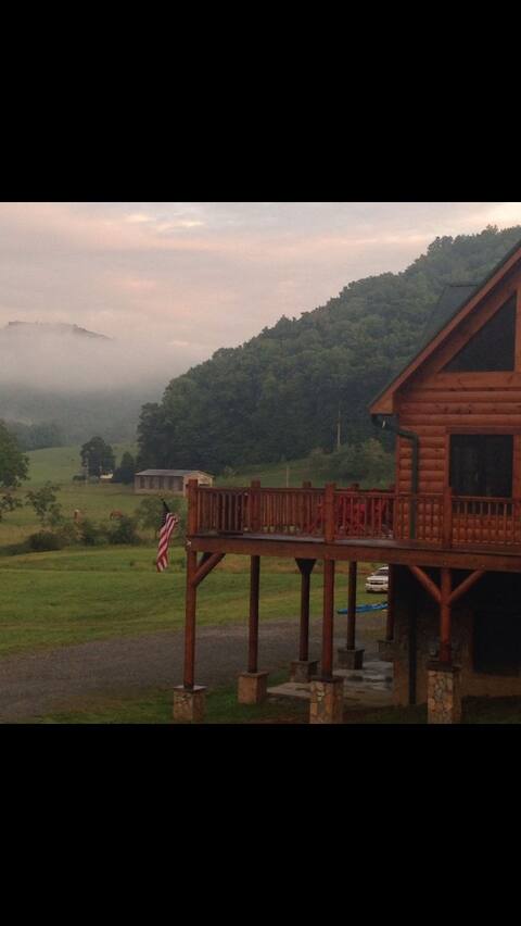 Amazing lodge on the New River