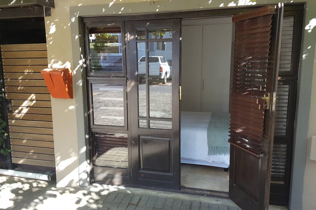 Private Entrance