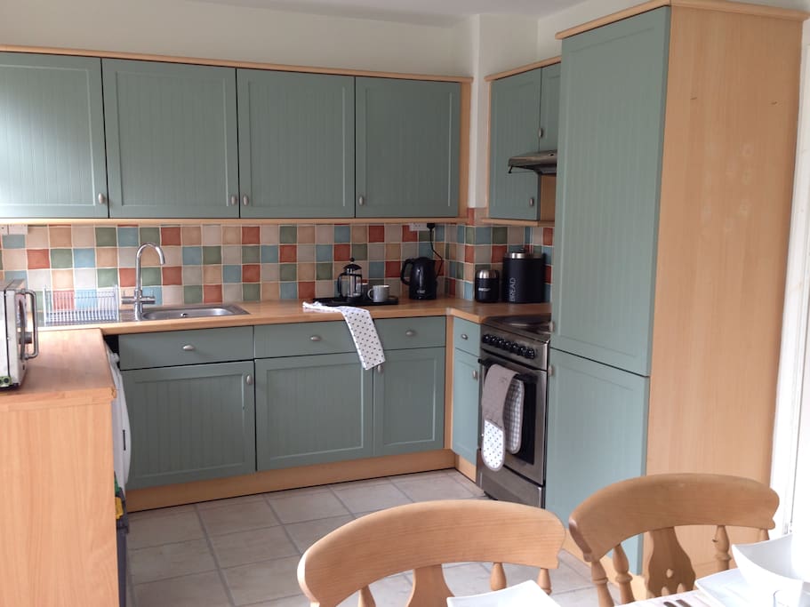 Fully equipped kitchen with underfloor heating