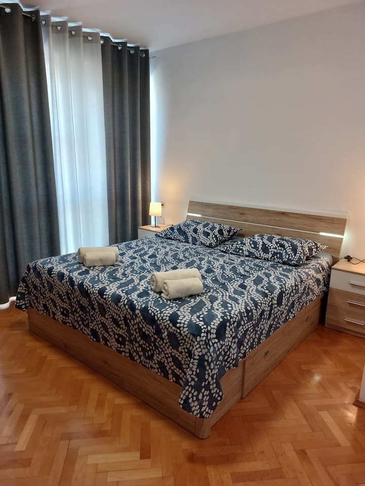 Основна спалня