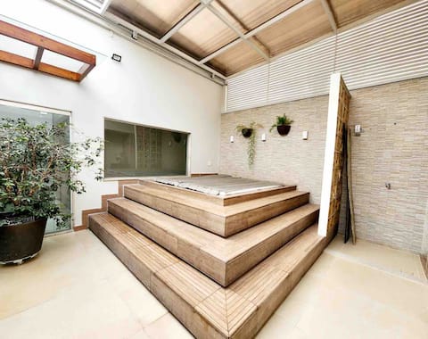 Lovely penthouse with a hot tub