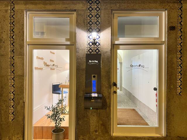 OportoFlag center gallery image 3