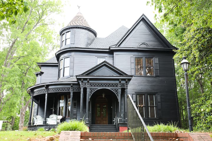 13 Victorian The Blue Room At The Mure House Houses For Rent In Athens Georgia United States