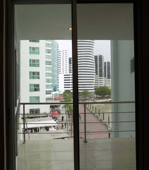 VISTA DESDE EL BALCÓN