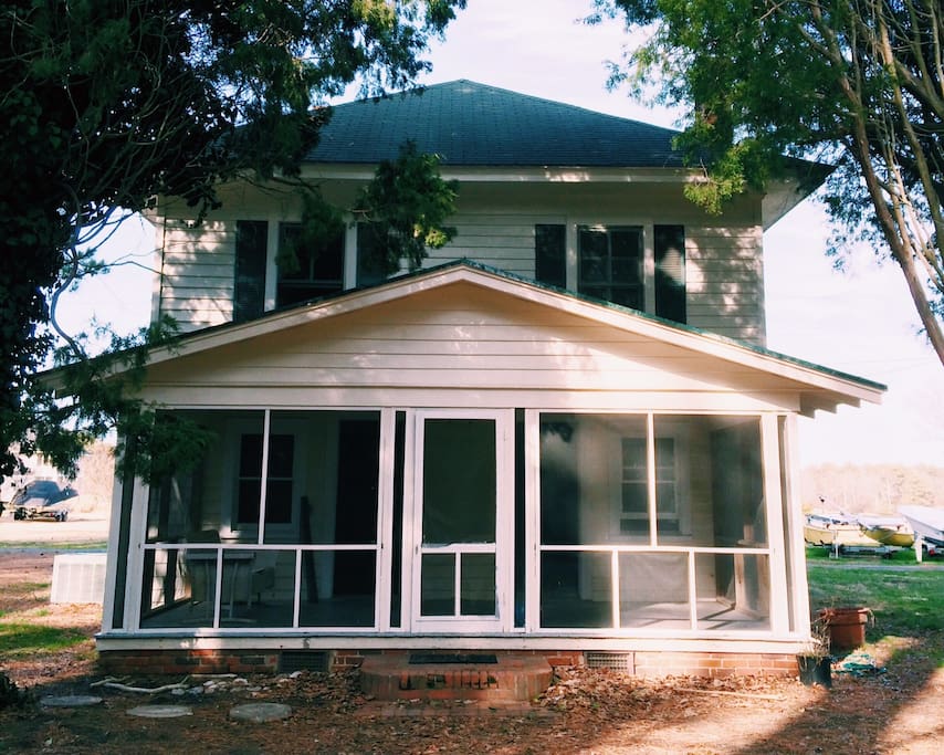 The Little House at Waveland Houses for Rent in Deltaville, Virginia