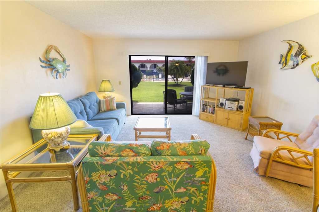 Relaxation - Settle into the comfortable living room furniture, make plans for the day, and enjoy spending time with friends and