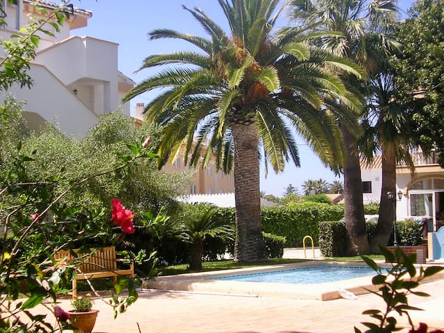 TOURIST APARTMENT "EL PATIO"