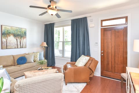 Downtown FREE Breakfast